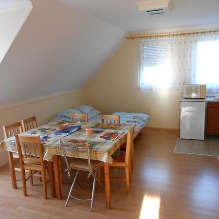 Kustanygyongye Vendeghaz Kehidakustany Apartment Екстериор снимка